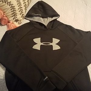 🔥SALE! Under Armour hoodie